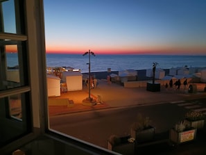 Imagen sin descripción, 3 de 17, botón