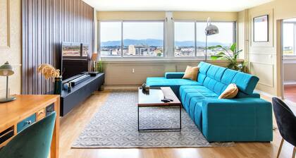 Modern 2BR • Vosges View & Sunsets • 90 m² • Netflix & Parking
