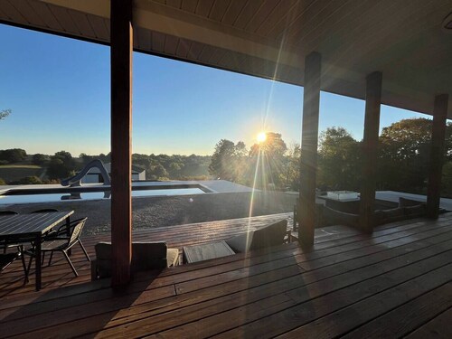 Hilltop Retreat-Bourbon Trail-Pool w/Slide-Hot Tub