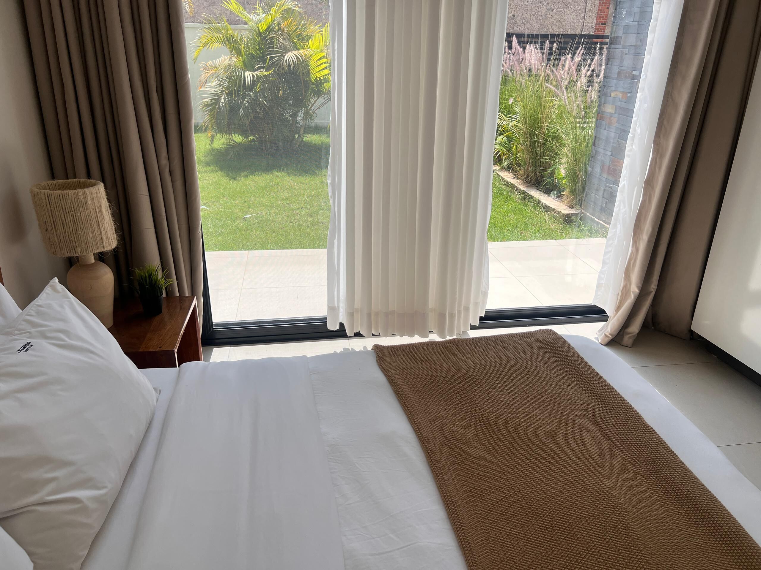 4 bedrooms, in-room safe, desk, iron/ironing board