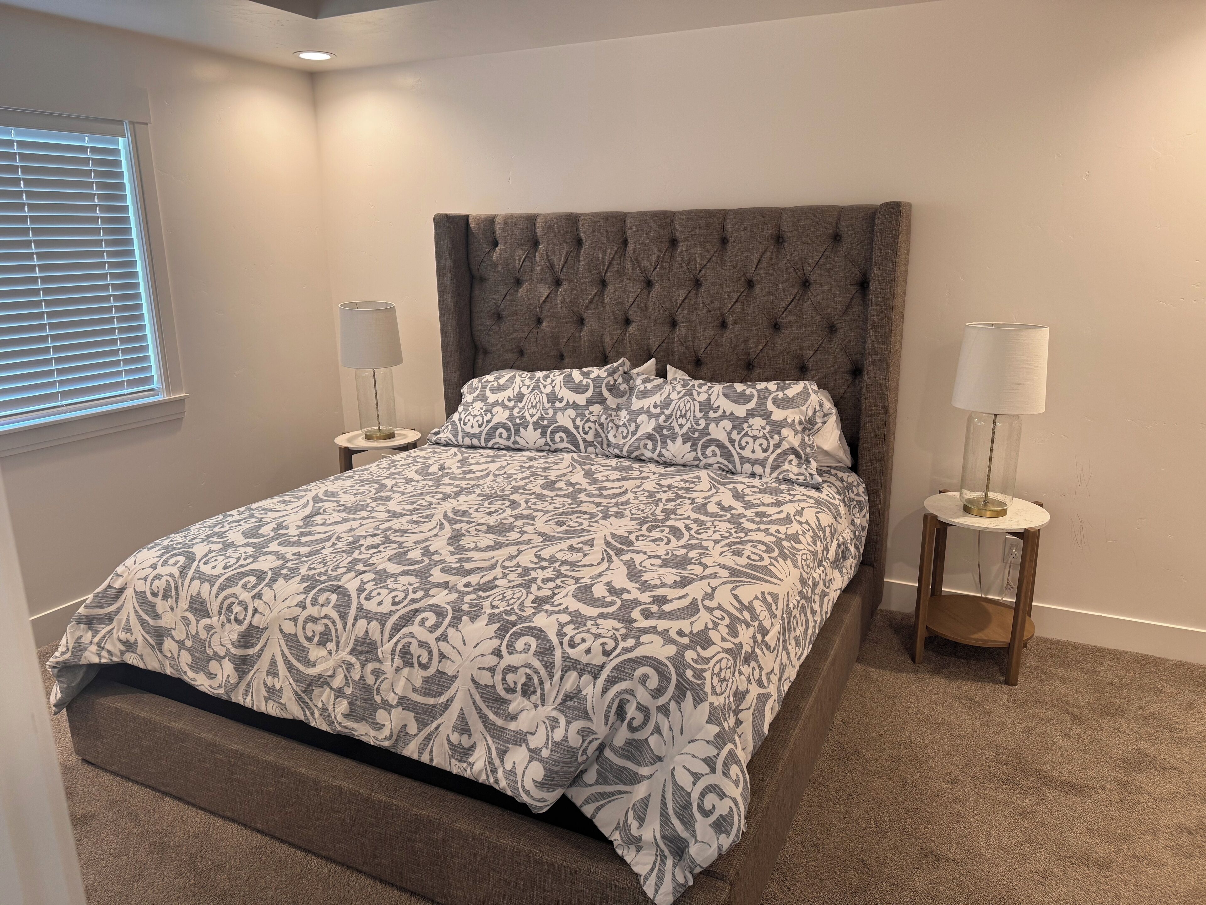 5 quartos, ferros/tábuas de passar roupa, Wi-Fi de cortesia