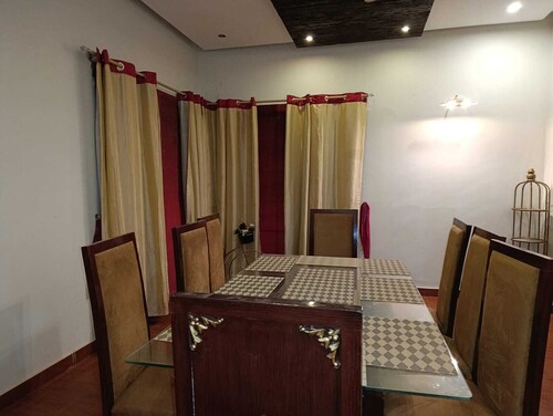 Spacious 6-bedroom house in DHA Phase 5 Lahore