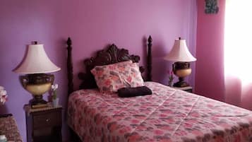 Cortinas blackout, tabla de planchar con plancha y wifi gratis
