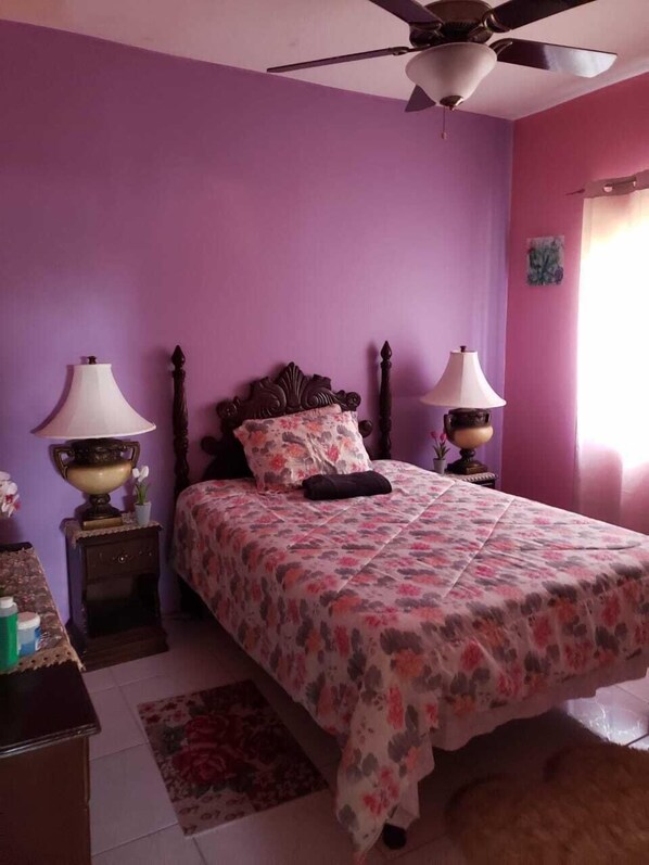 Hus - 2 sovrum - icke-rökare - kök | Mörkläggningsgardiner, strykjärn/strykbräda och gratis wi-fi