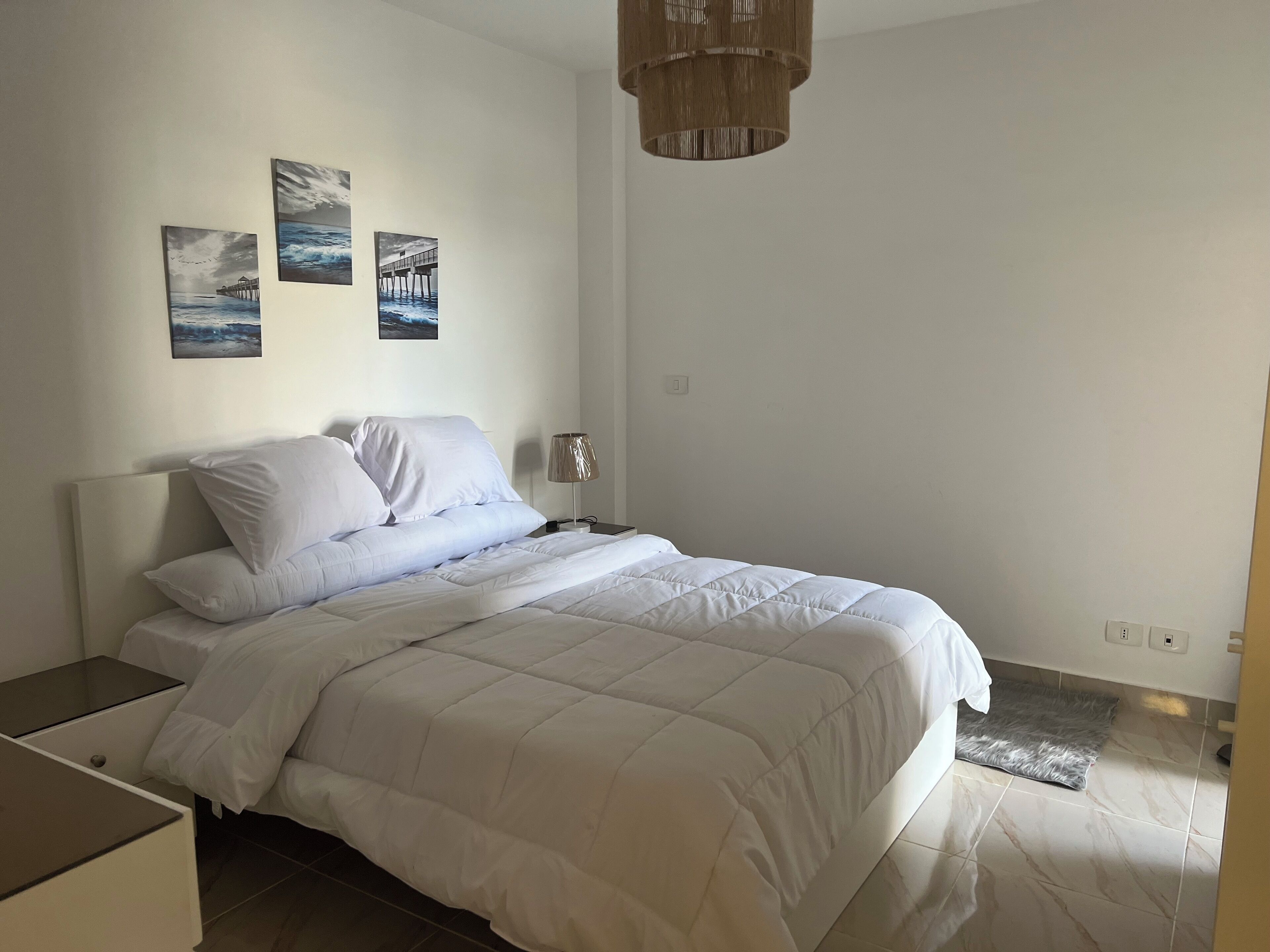 2 bedrooms, iron/ironing board, WiFi
