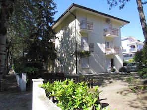 Exterior - Luminous Flat Near the Beach (San Michele al Tagliamento)