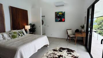 2 bedrooms, desk, free WiFi, bed sheets