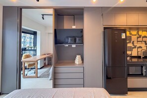 1 bedroom, desk, iron/ironing board, free WiFi