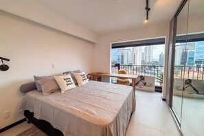 1 bedroom, desk, iron/ironing board, free WiFi