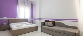 Thanit rooms