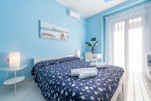 Chambre Classique, balcon, vue ville