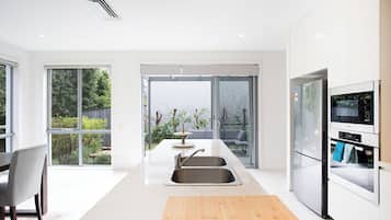 Mikrobølgeovn, ovn, kogeplade