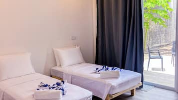 1 bedroom, iron/ironing board, internet, bed sheets