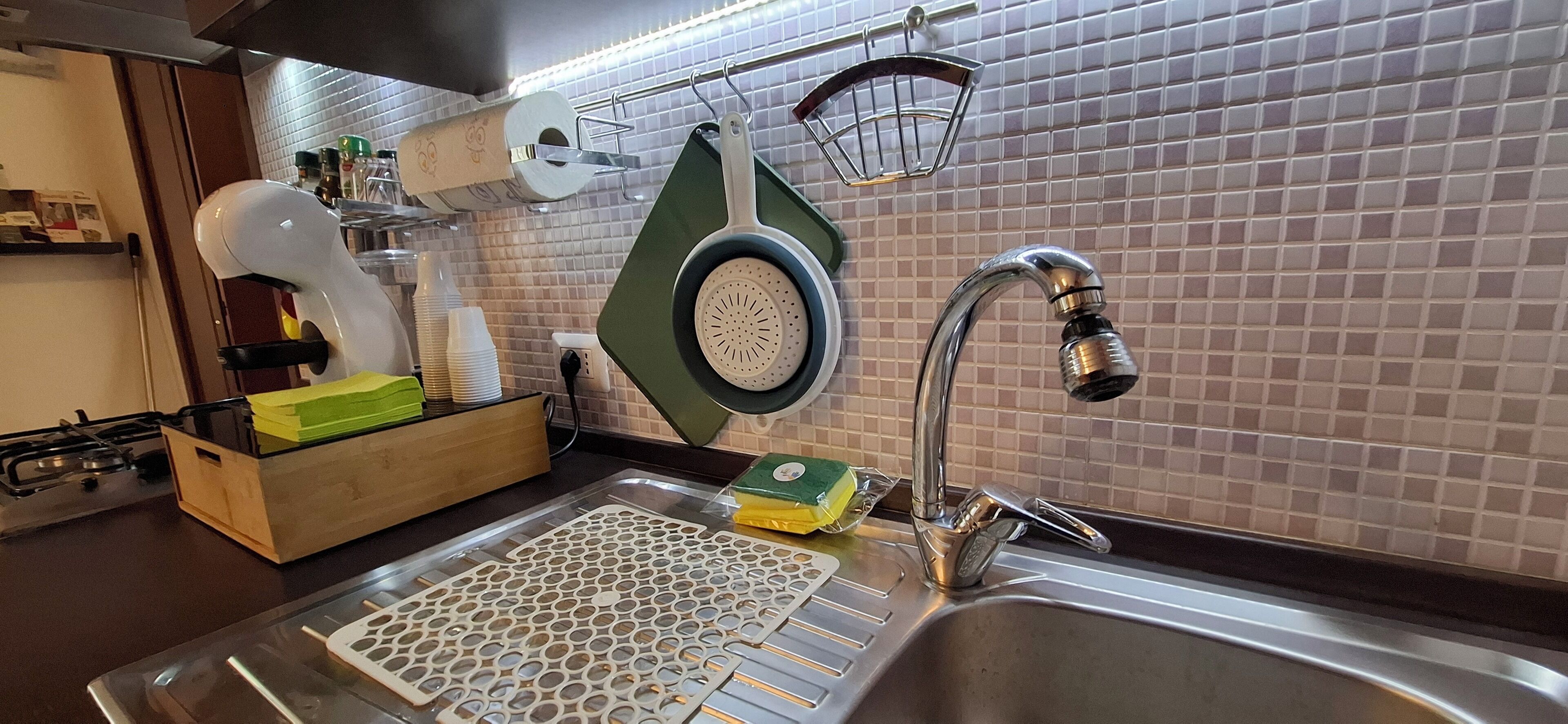 Frigorifero, forno, piano cottura, lavastoviglie