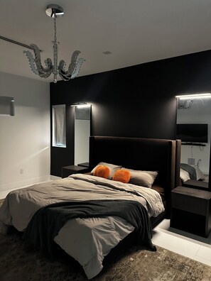 2 bedrooms, desk, iron/ironing board, free WiFi