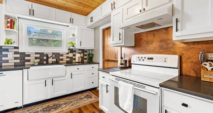Fishing & Work-Friendly In A Prime Location