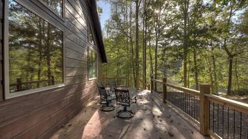 Premium House, Lake View | Terrace/patio
