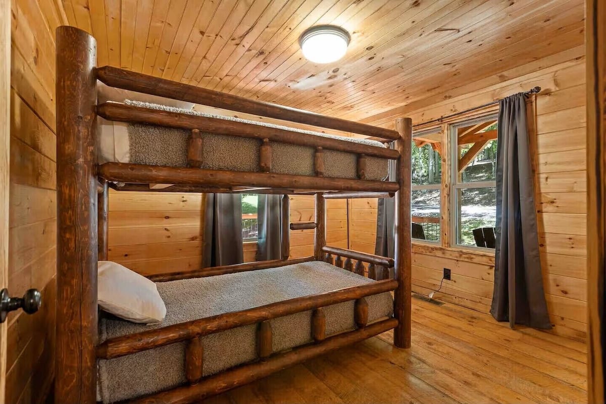 Family House, Lake View | Free WiFi