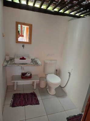 Shower, towels - Aruna Chalet - Maraú Peninsula (Maraú)