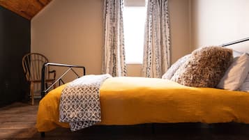 2 Schlafzimmer, Schreibtisch, WLAN, Bettwäsche