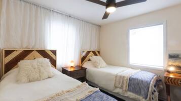 2 soverom, skrivebord, wi-fi og sengetøy