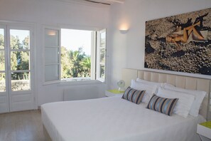 5 bedrooms, WiFi, bed sheets