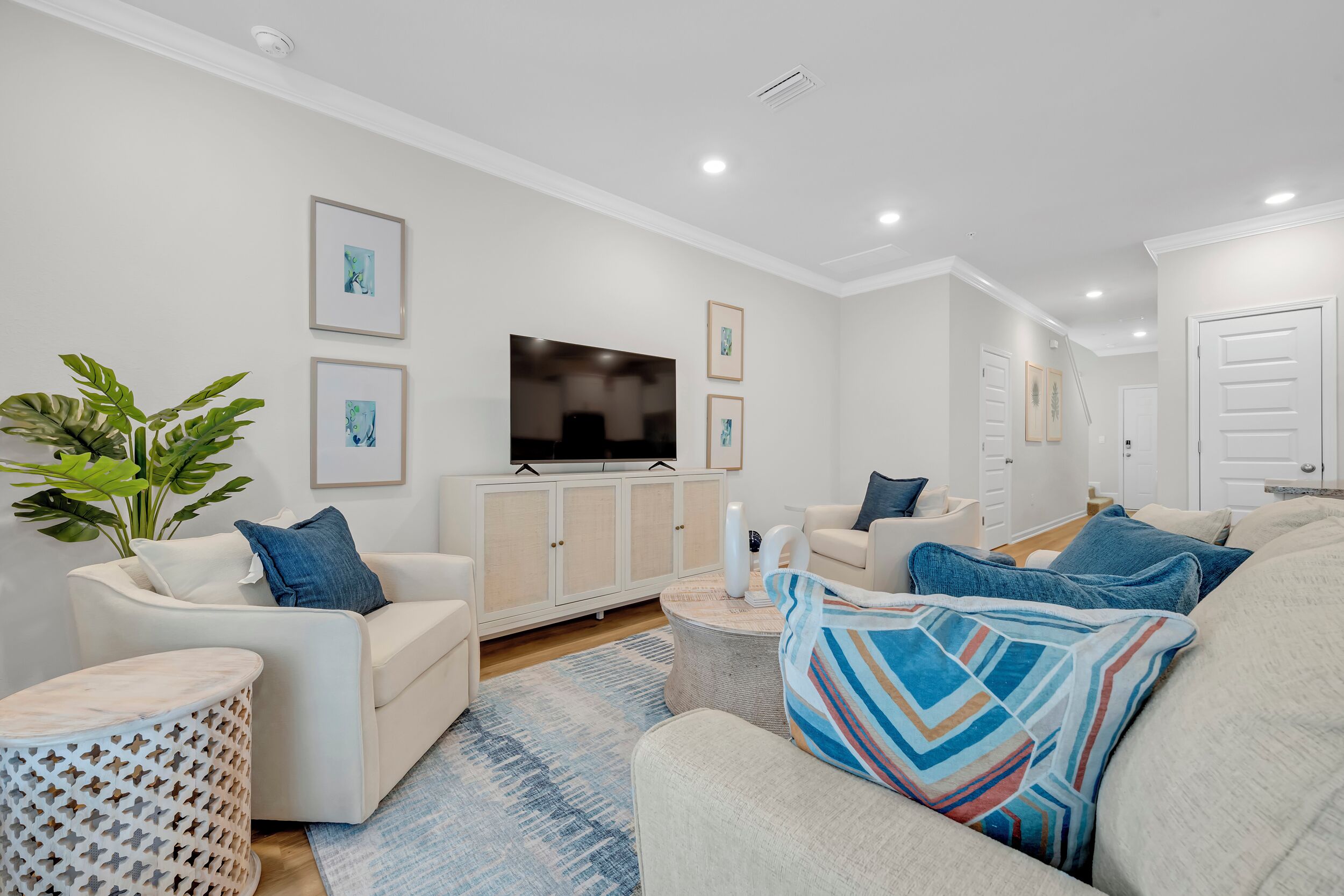 TV connectée, baby-foot, table de tennis de table