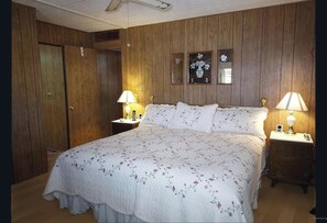 3 bedrooms, iron/ironing board, free WiFi, bed sheets - 3-bedroom mobile home near the Colorado River (Parker)