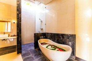 Iron/ironing board - Asri Sari Villa Ubud (Ubud)