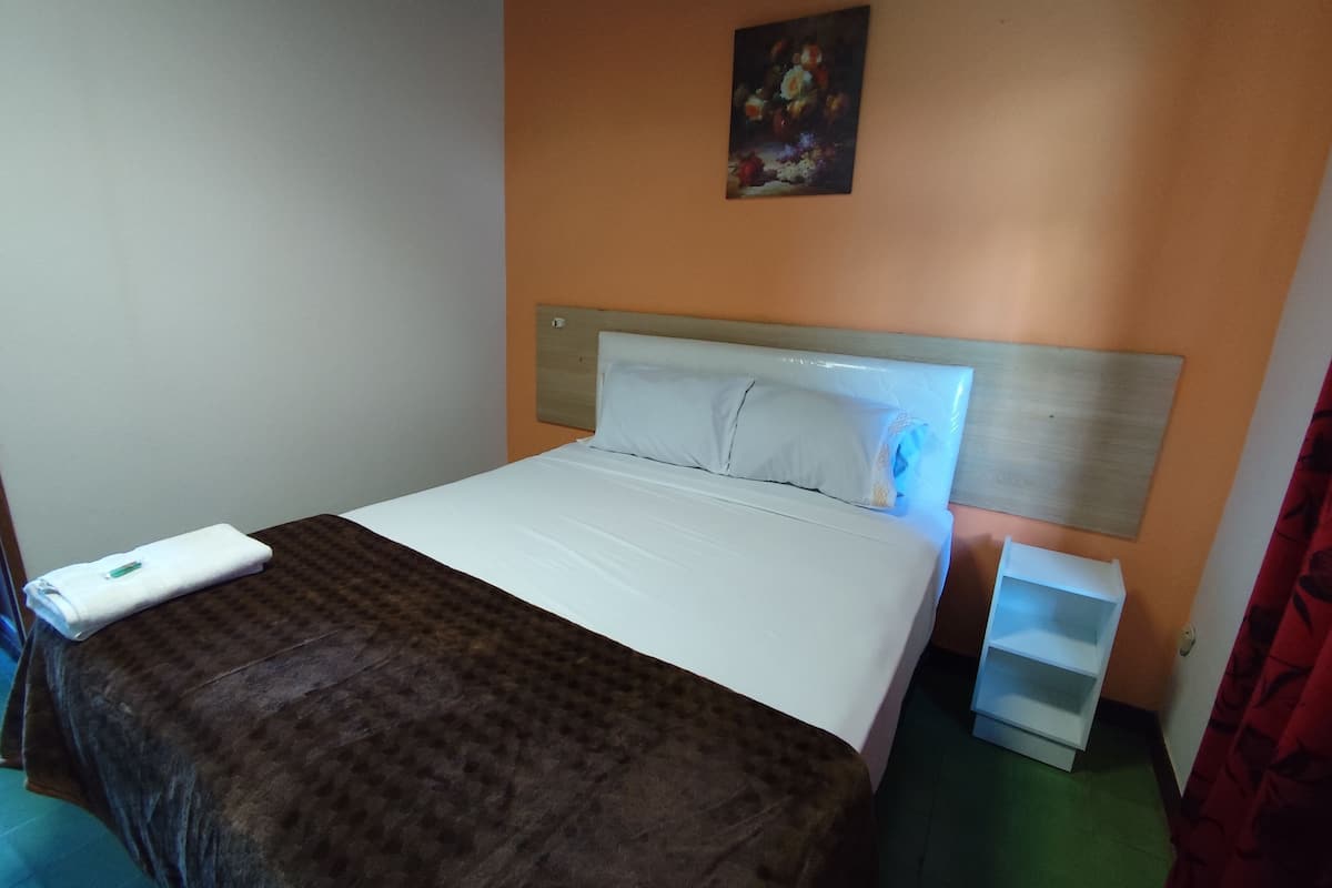 Standard Single Room | Free WiFi