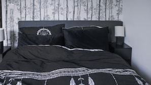 2 bedrooms, iron/ironing board, travel crib, free WiFi