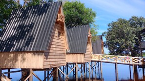 Classic Chalet, Lake View | Desk, bed sheets - Amazon Private Tours Jungle Lodge (Manacapuru)