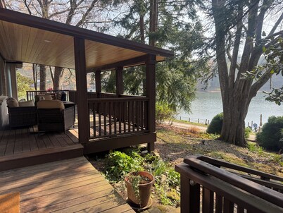Carolina Cottage- Private lakefront retreat in Mountain Rest, SC