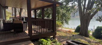 Carolina Cottage- Private lakefront retreat in Mountain Rest, SC
