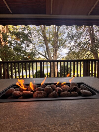 Carolina Cottage- Private lakefront retreat in Mountain Rest, SC