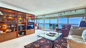 Smart TV, DVD player, books, stereo