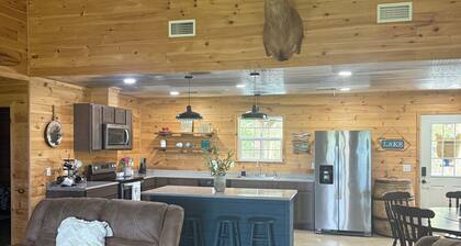 Shiloh Place- cozy 3 bedroom cabin.