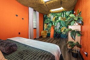 2 slaapkamers, een bureau, een strijkplank/strijkijzer, wifi