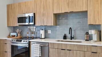 Fridge, microwave, oven, dishwasher