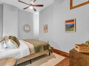 2 bedrooms, iron/ironing board, WiFi, bed sheets