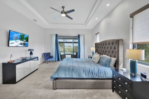 4 habitaciones, tabla de planchar con plancha y cuna de viaje