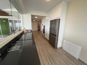 Apartment, 4 Bedrooms | Dapur peribadi
