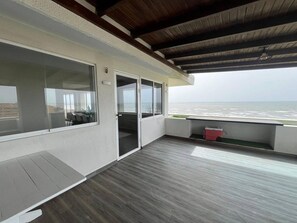 アパートメント 4 ベッドルーム | バルコニー