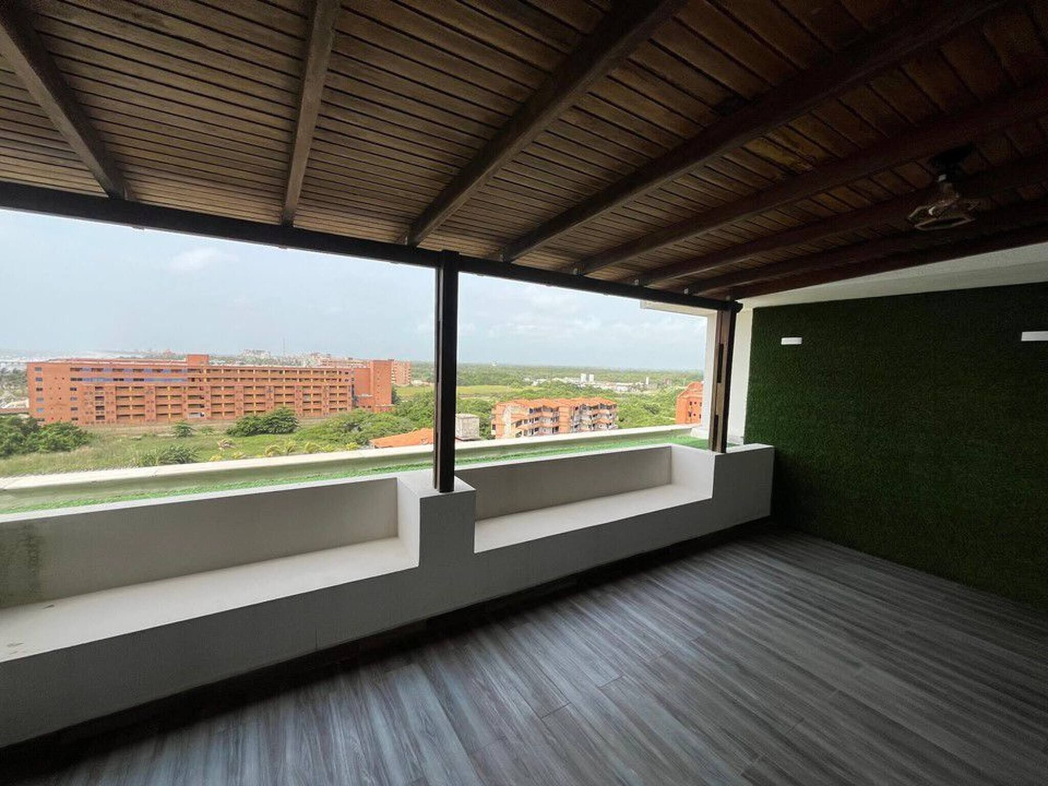 Apartamento, 4 quartos | Parte interna