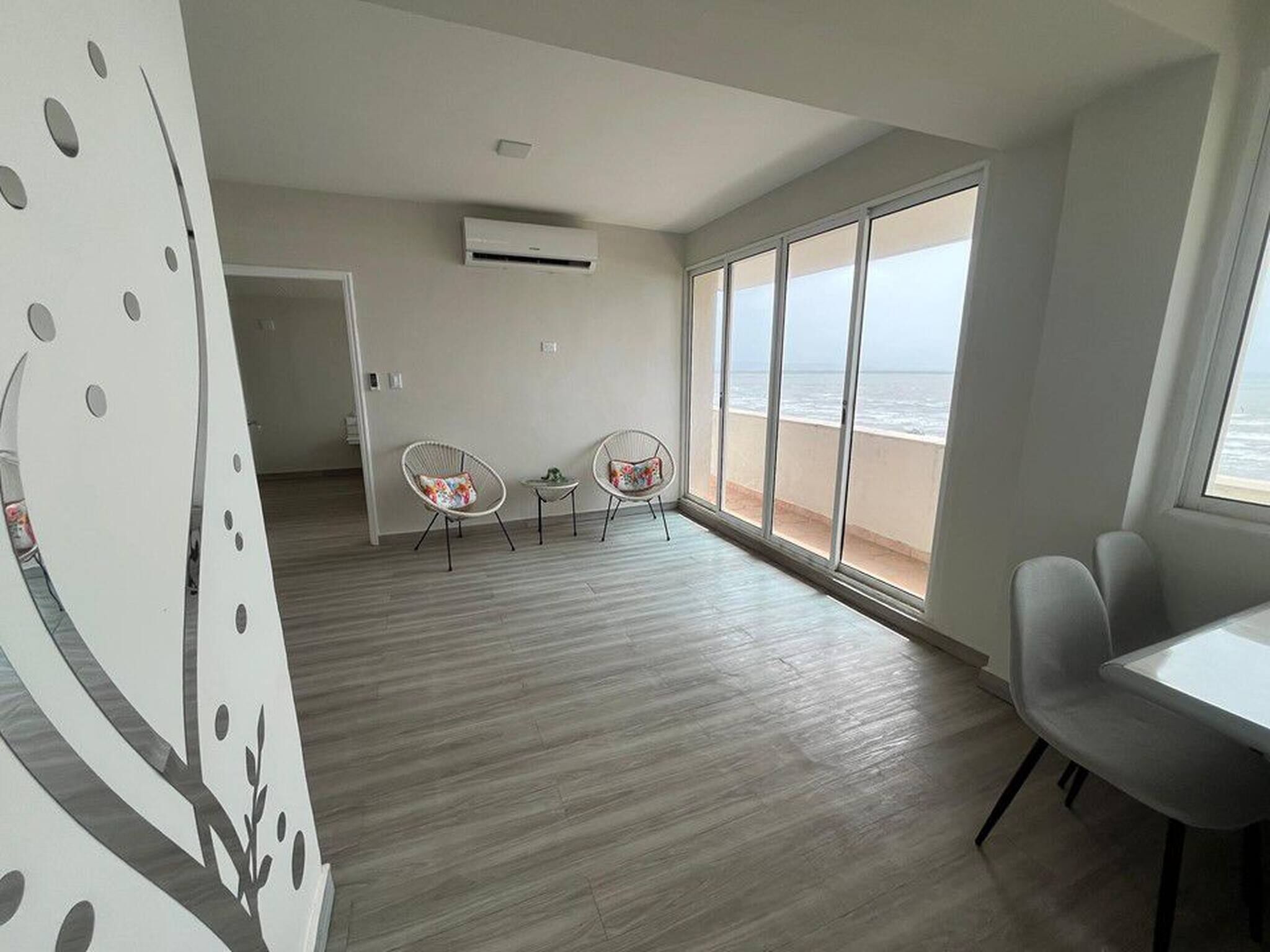 Apartment, 4 Bedrooms | Interior