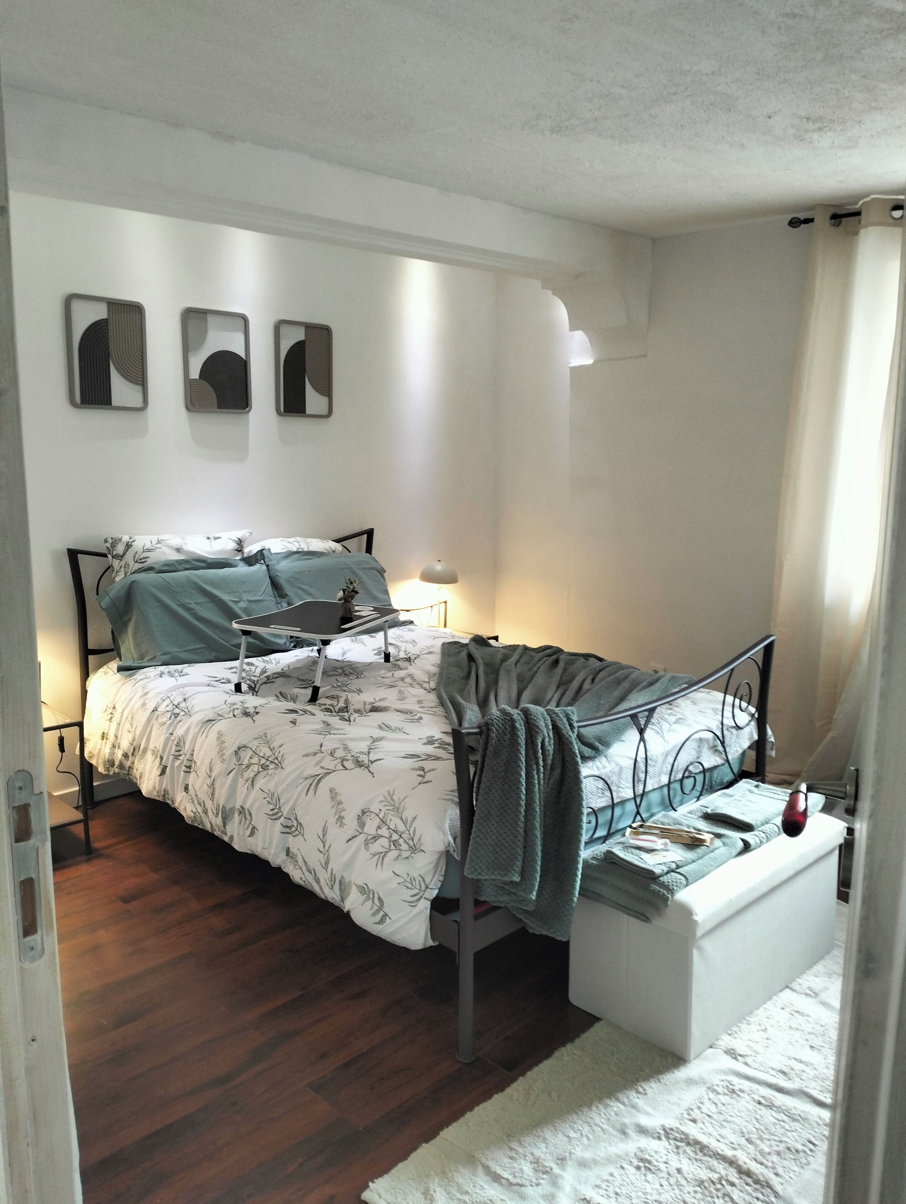 2 camere, ferro/asse da stiro, accesso a Internet, lenzuola