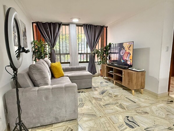 TV, stereo