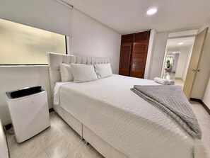 3 chambres, bureau, fer et planche à repasser, Wi-Fi