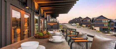 Outdoor dining