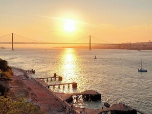 Unclassified image, 5 of 28, button - Flat in Cacilhas – Lisbon Stunning River Views (Almada)